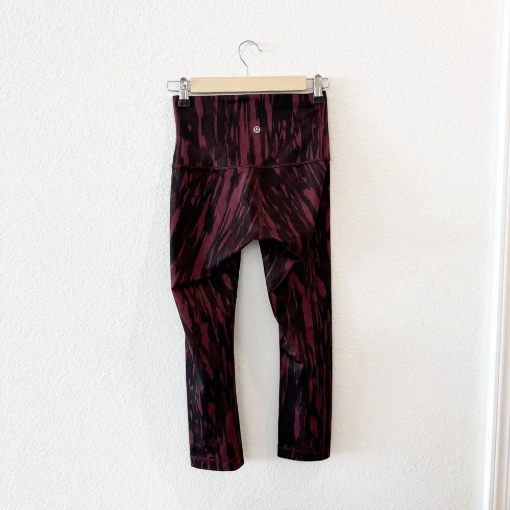 Lululemon- Wunder Under High Rise Crop * Full-On Luon